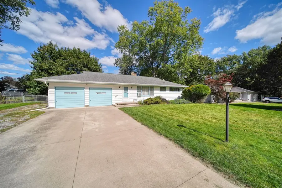 1500 Strathmoor, Jackson, MI 49203 - #2