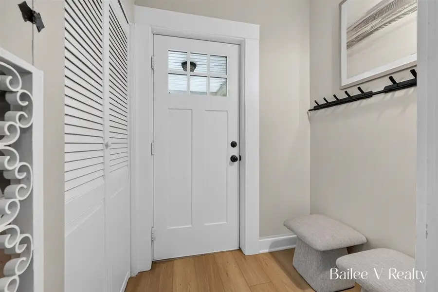 1049 Second, Grand Rapids, MI 49504 - #3