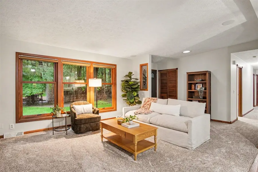 2202 11 Mile, Rockford, MI 49341 - #3