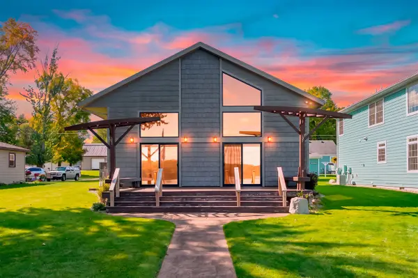 6172 W Sherman Lake, Augusta, MI 49012