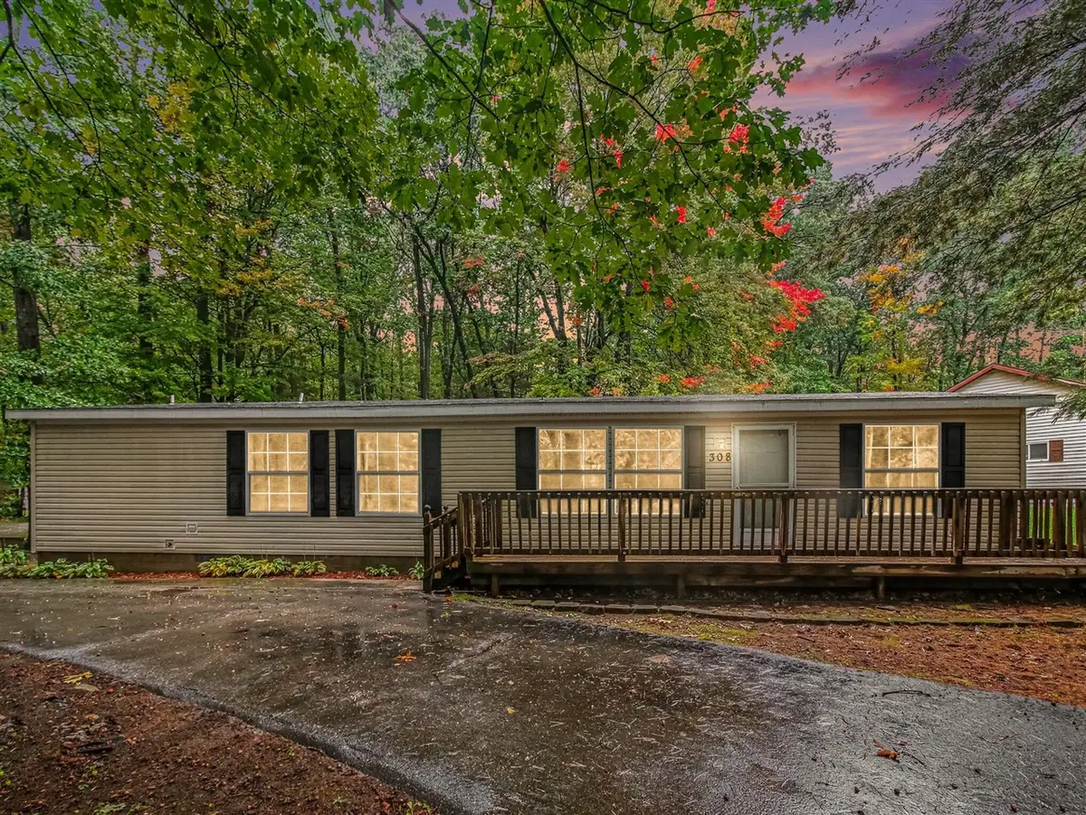 308 Silverhill, Houghton Lake, MI 48629 - #1