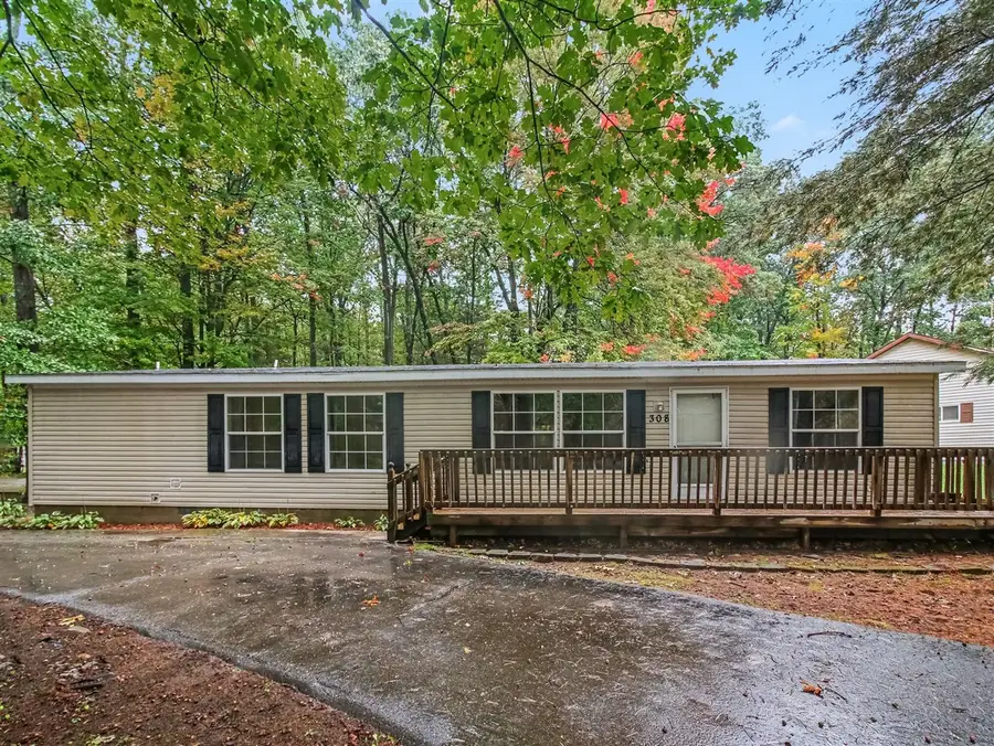 308 Silverhill, Houghton Lake, MI 48629 - #2