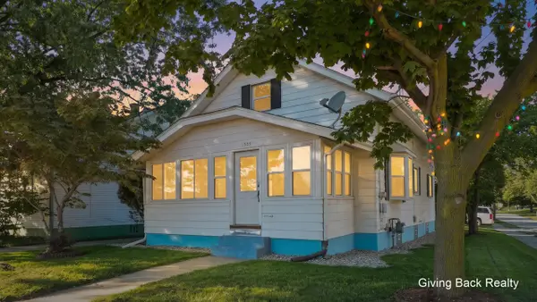 1503 Burton, Wyoming, MI 49509