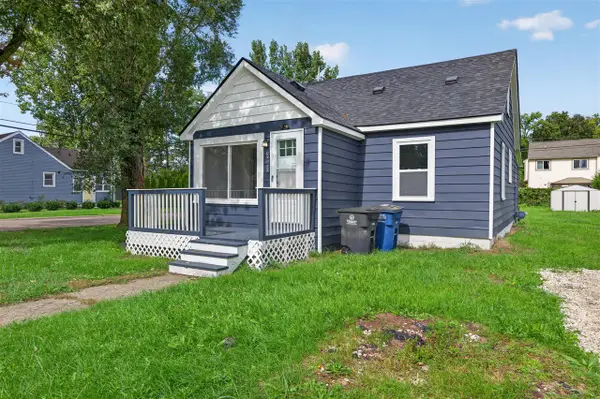 33550 Beechwood, Westland, MI 48185