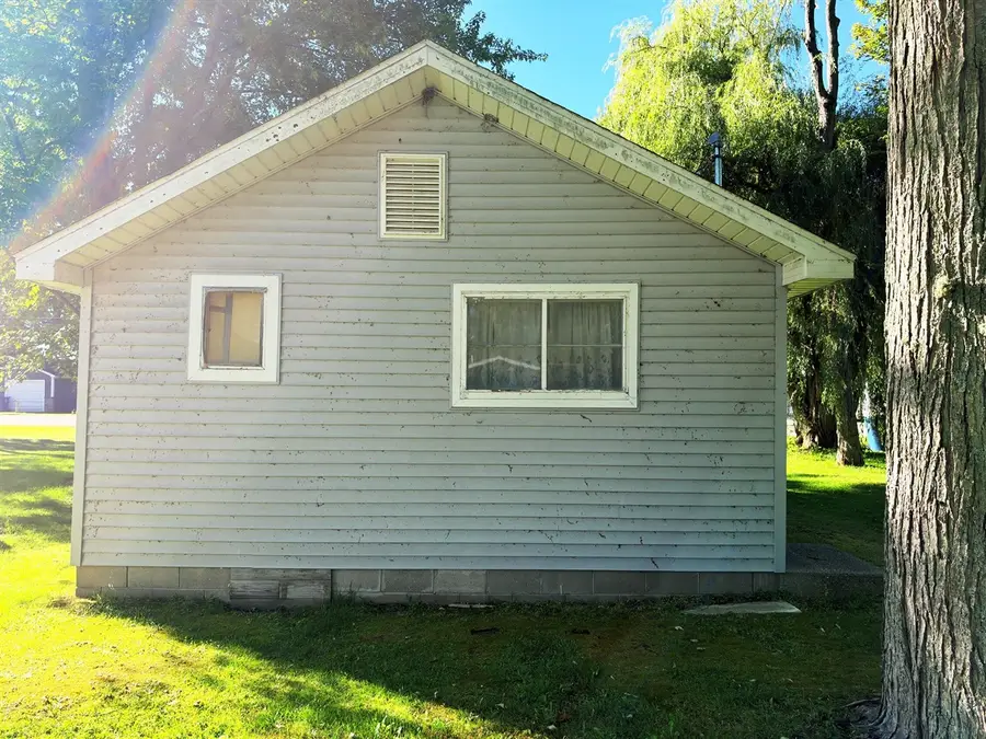 12352 E Houghton Lake, Houghton Lake, MI 48629 - #2