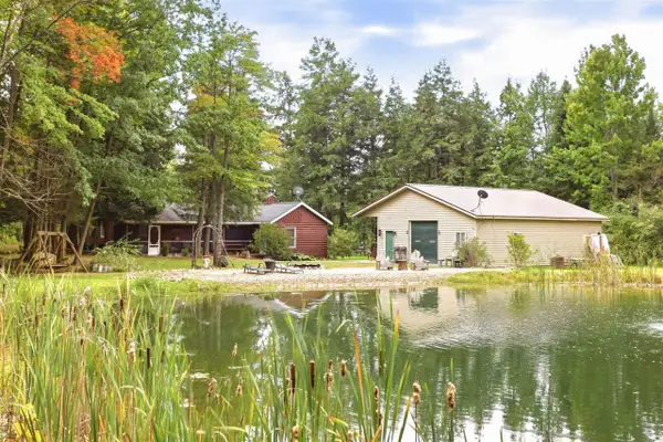 131 N Mud Lake, West Branch, MI 48661