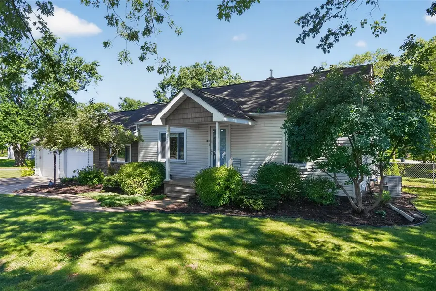 1360 Central, Howell, MI 48843 - #2