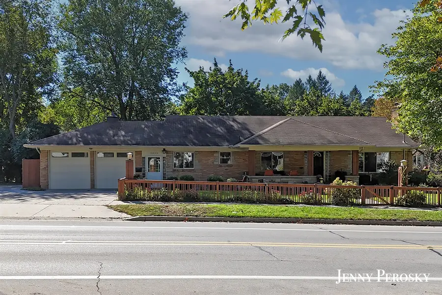 2022 Hall, East Grand Rapids, MI 49506 - #2