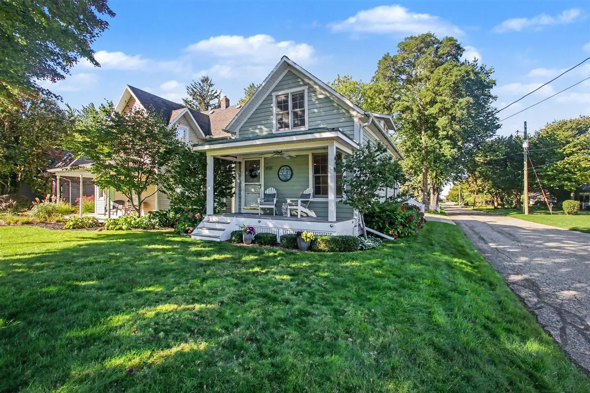 858 Saint Joseph, South Haven, MI 49090 - #1