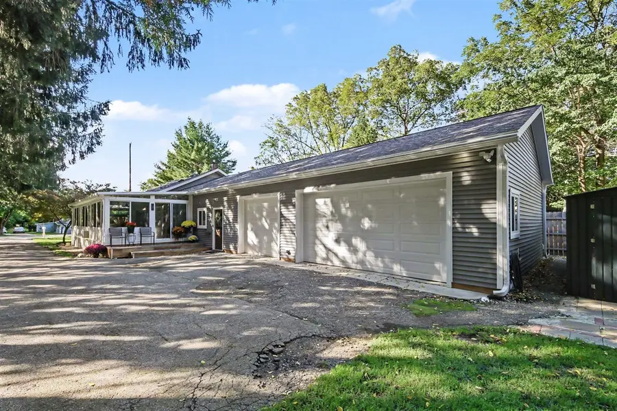 1328 Maplerow, Grand Rapids, MI 49534 - #2