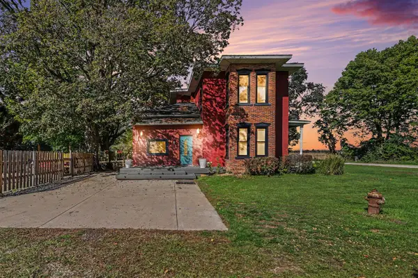 55686 Parkville, Mendon, MI 49072