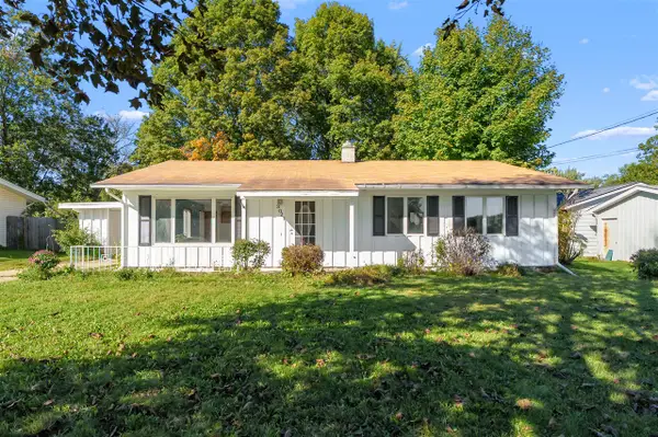 3021 Parchmount, Kalamazoo, MI 49004