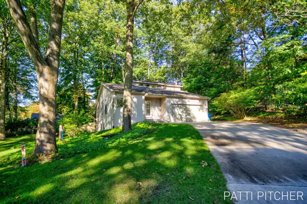 13582 Redbird, Grand Haven, MI 49417