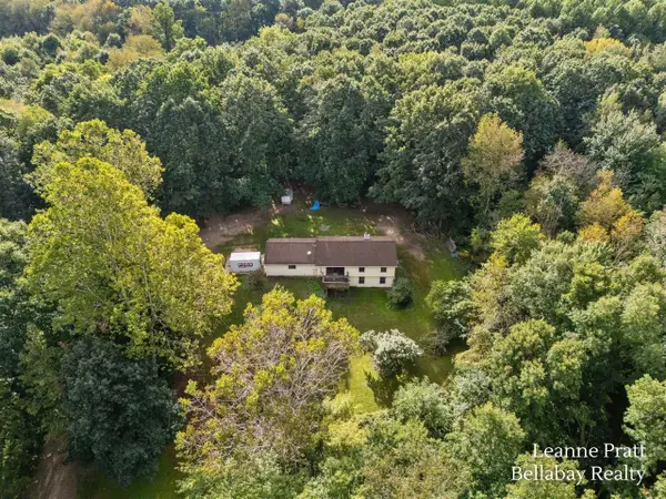3751 22nd, Dorr, MI 49323
