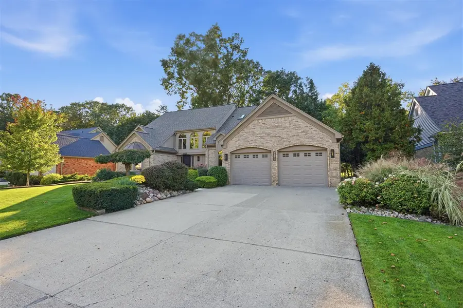 20027 Wayne, Livonia, MI 48152 - #3