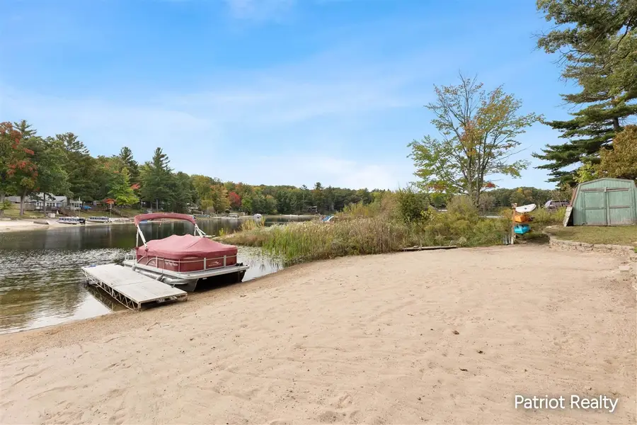 21757 Oak, Pierson, MI 49339 - #3