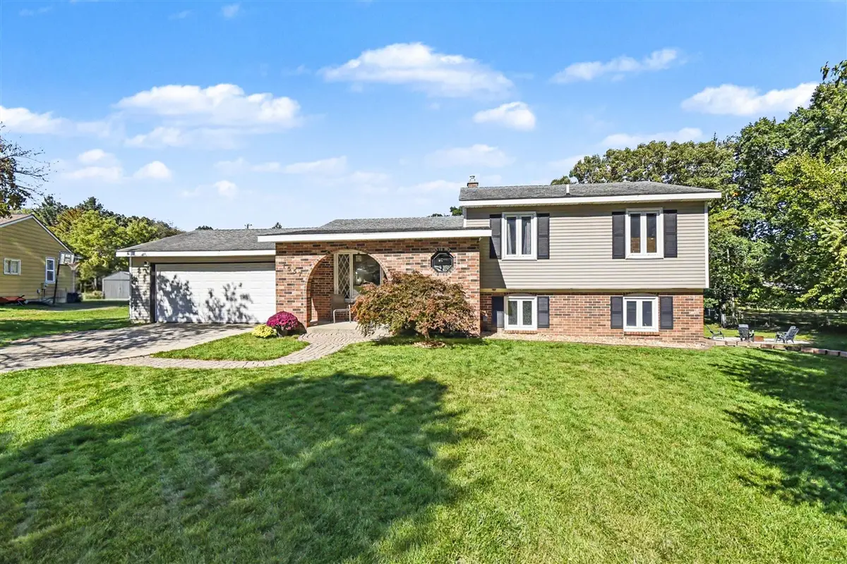 1557 Trentwood, Wyoming, MI 49509 - #1