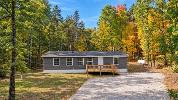 8955 Newcosta, Howard City, MI 49329