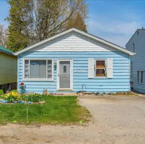 7497 Huron Bay, Lexington, MI 48450