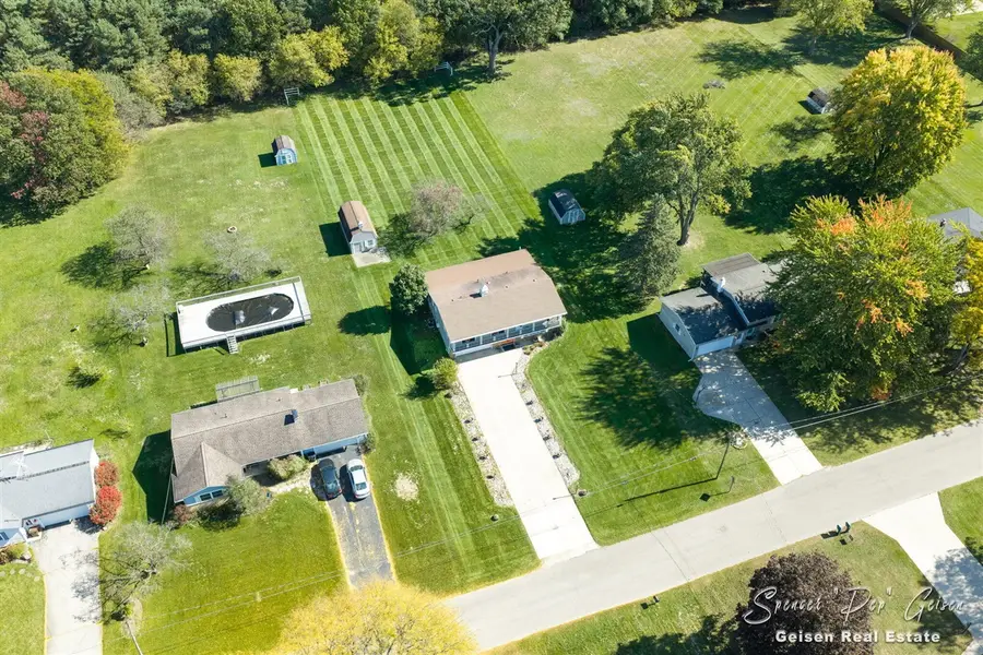 718 N State, Belding, MI 48809 - #3