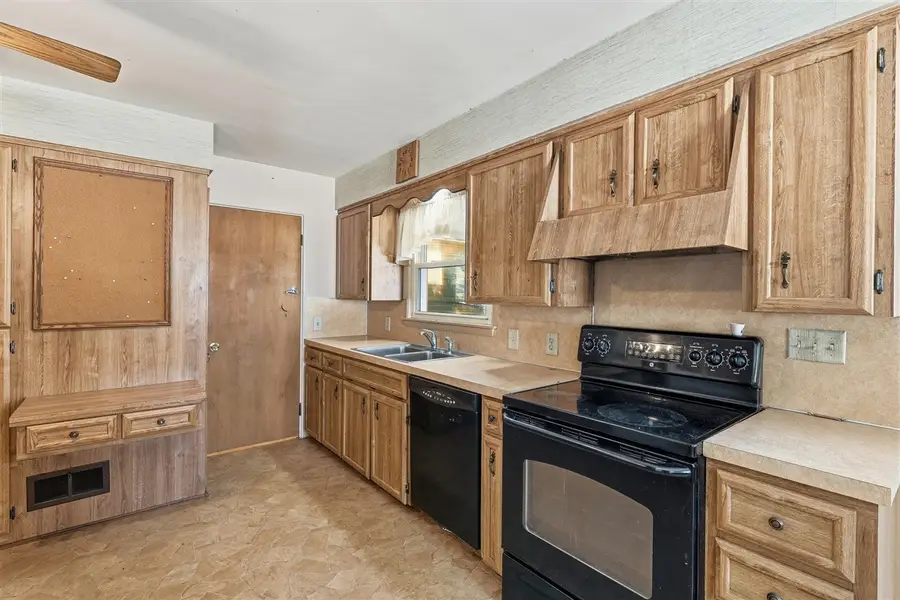2211 Apple, Grand Rapids, MI 49504 - #3