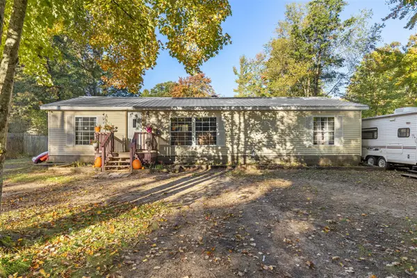 1125 S Ransom, White Cloud, MI 49349