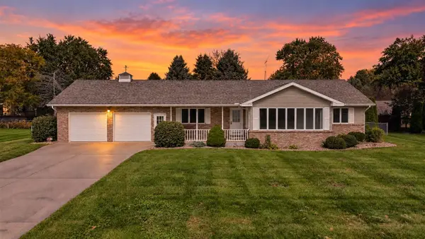 28752 Maple, Dowagiac, MI 49047