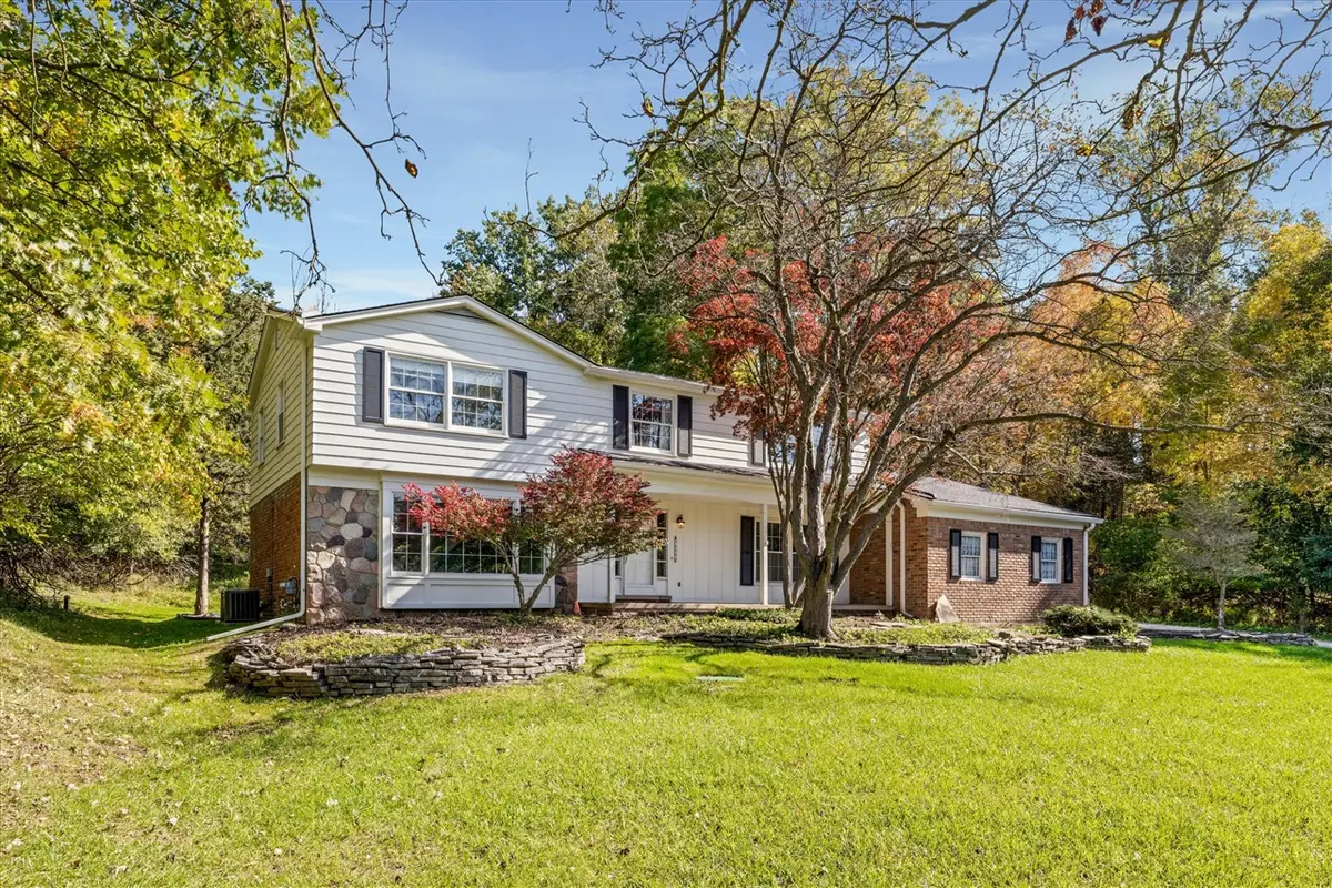 34284 Thornbrook, Farmington Hills, MI 48335 - #1