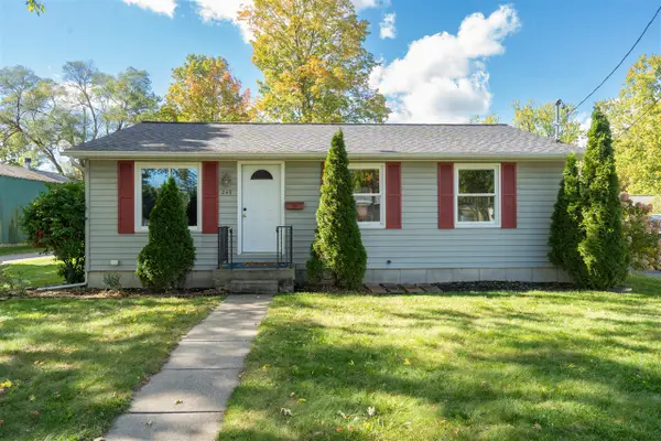 249 Elizabeth, Rockford, MI 49341
