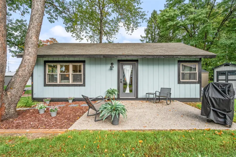 738 W Mohawk, White Cloud, MI 49349 - #2
