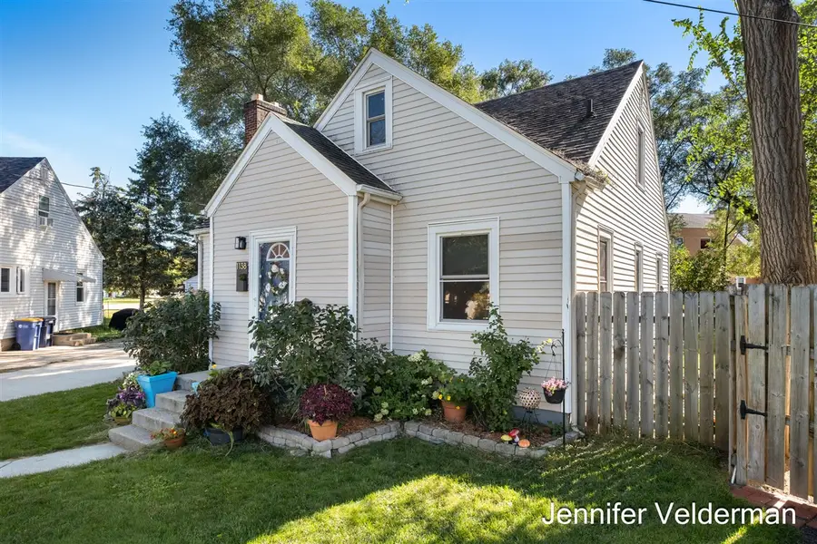1138 Kelsey, Grand Rapids, MI 49505 - #3
