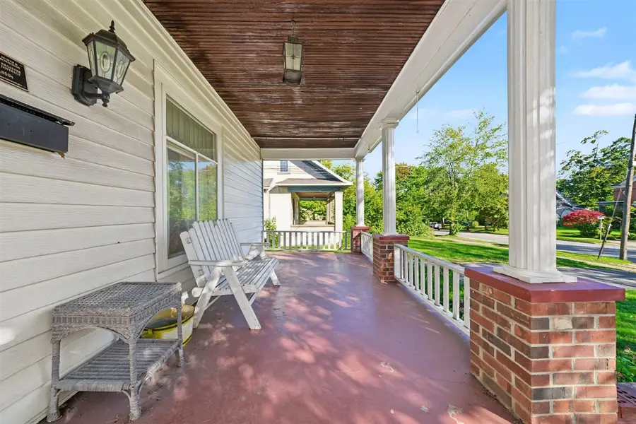 206 W Front, Buchanan, MI 49107 - #3