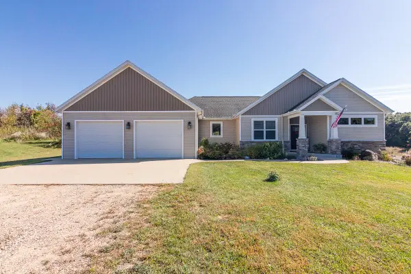 24487 60th, Mattawan, MI 49071