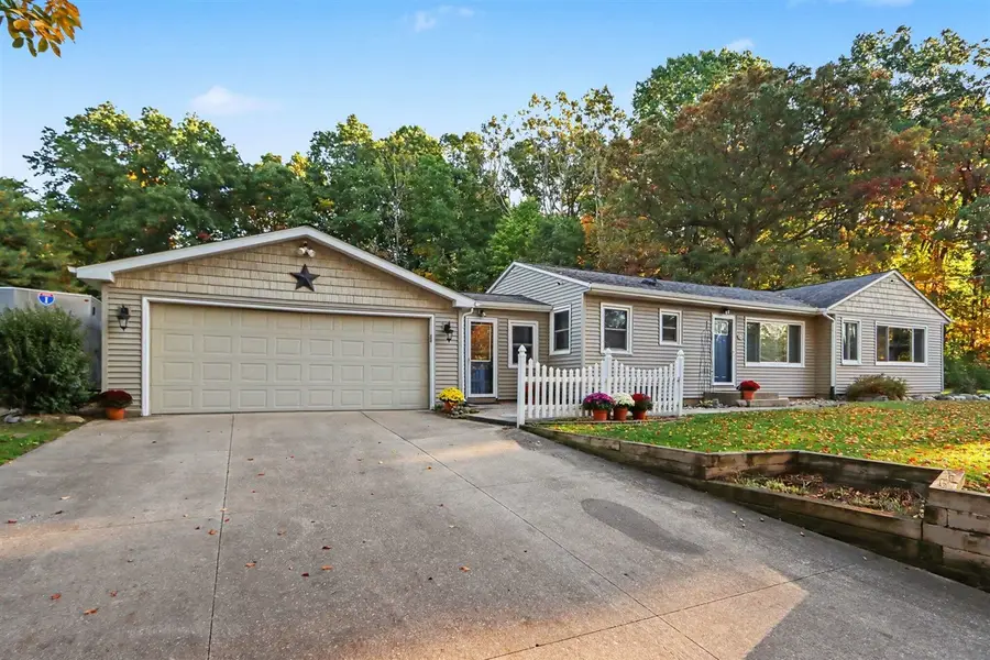 8405 S 2nd, Mattawan, MI 49071 - #2