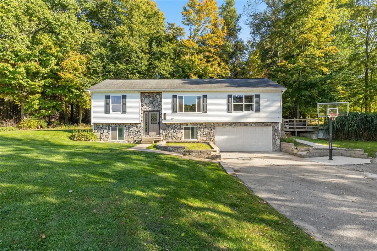 6927 Forestview, Saranac, MI 48881 - #1