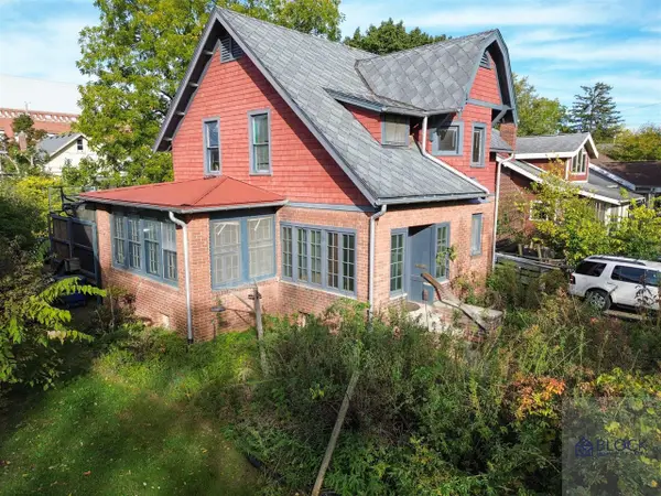1334 White, Ann Arbor, MI 48104