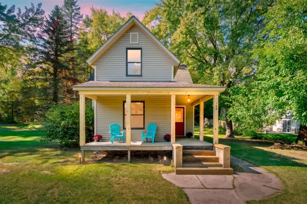 166 N West, Coloma, MI 49038