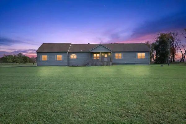 19795 Sharon Valley, Manchester, MI 48158