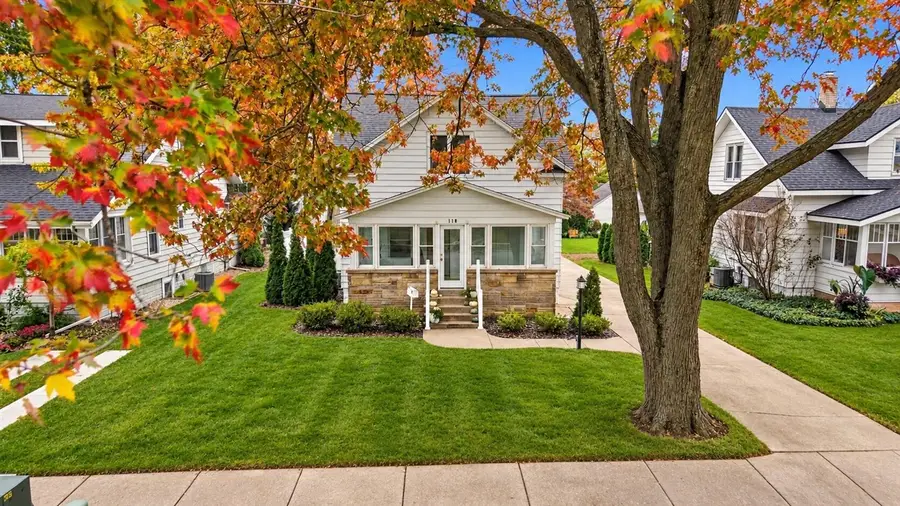118 W Central, Zeeland, MI 49464 - #2
