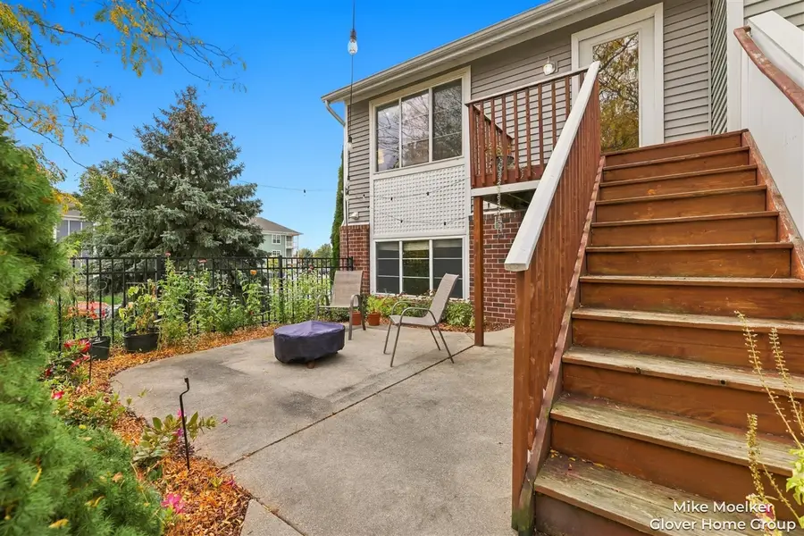 315 Nw, Holland, MI 49423 - #3