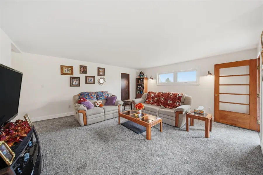 661 N Main, Britton, MI 49229 - #3