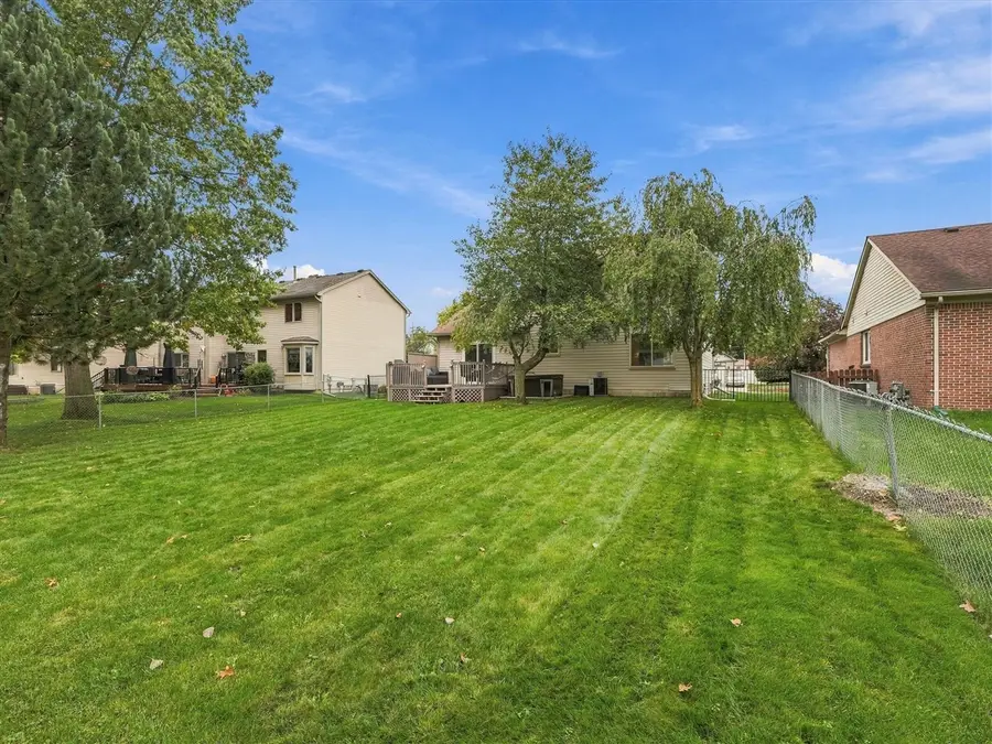 8878 Lamont, Livonia, MI 48150 - #2