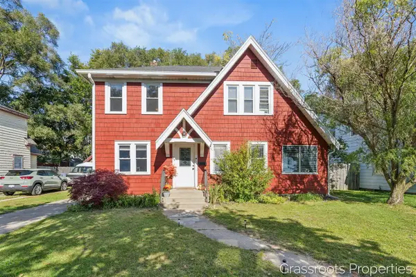 25 Avonlea, Wyoming, MI 49548