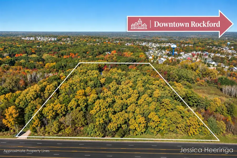 3667 10 Mile, Rockford, MI 49341 - #3
