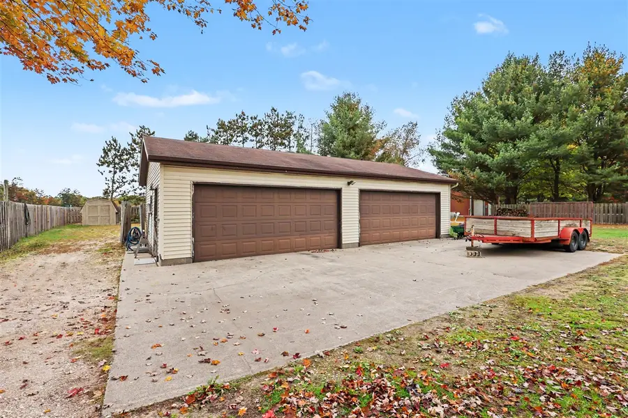1127 S Drent, Muskegon, MI 49442 - #3