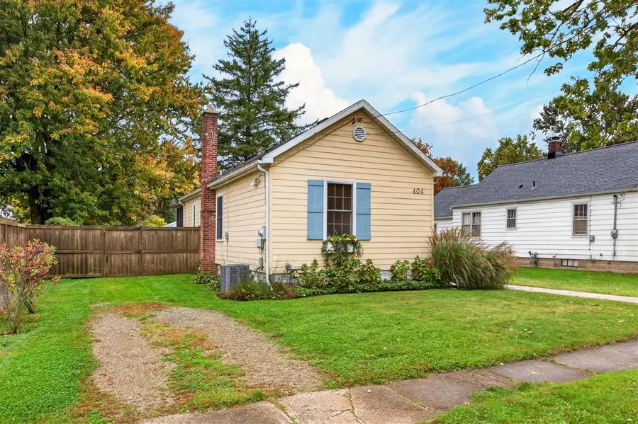 404 Cherry, Three Oaks, MI 49128 - #2