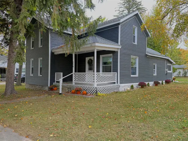 204 N Chippewa, Shepherd, MI 48883