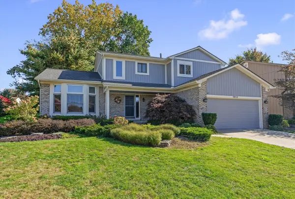 1918 Grasmere, Wixom, MI 48393