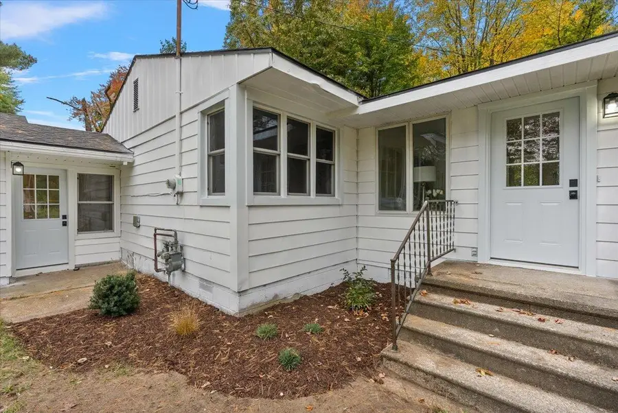 1285 W Mcmillan, Muskegon, MI 49445 - #3