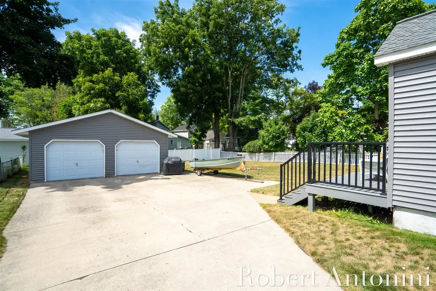 259 S Wythe, Pentwater, MI 49449 - #3